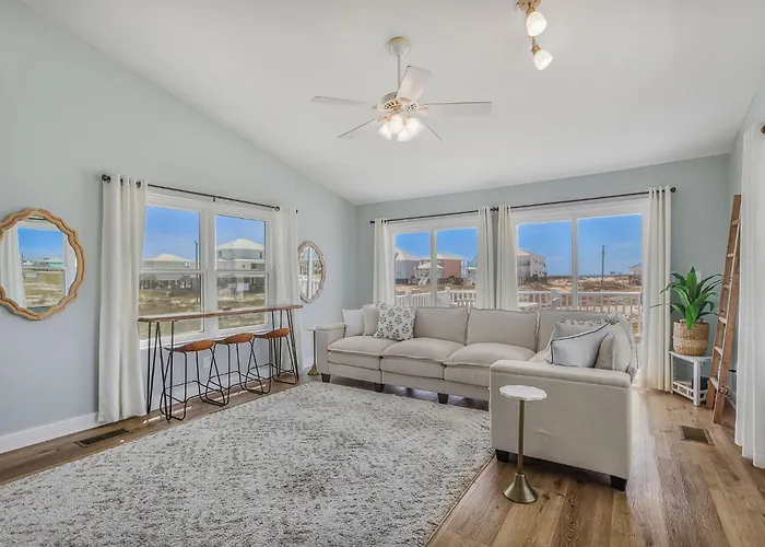 Holiday home Oceanview, 3min Walk, Tent & Chairs Included Gulf Shores
