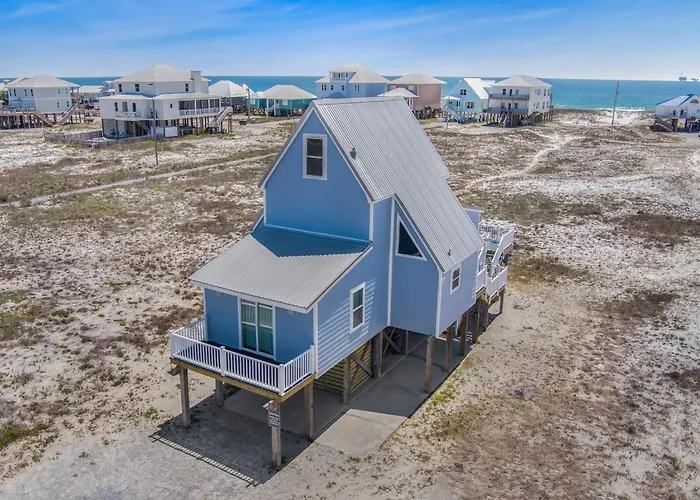 Oceanview, 3min Walk, Tent & Chairs Included Holiday home
