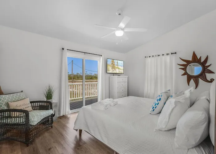 Oceanview, 3min Walk, Tent & Chairs Included