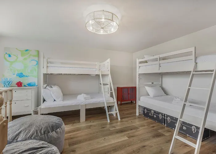 Oceanview, 3min Walk, Tent & Chairs Included *