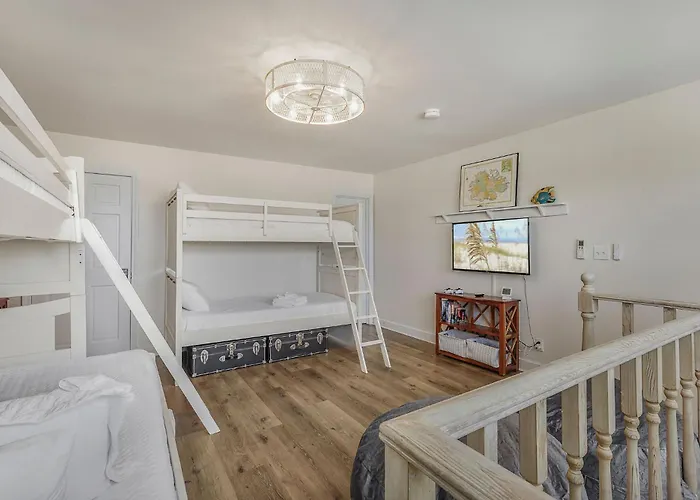 Oceanview, 3min Walk, Tent & Chairs Included Holiday home *